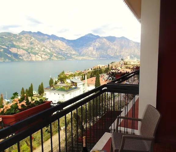 Emma Hotell Malcesine