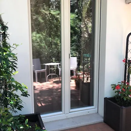 Emma فندق مالتشيزينيه