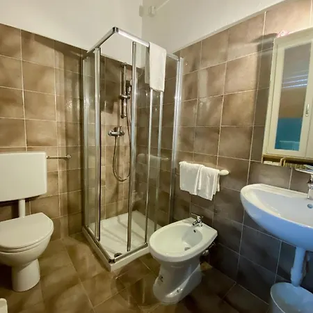 Emma مالتشيزينيه