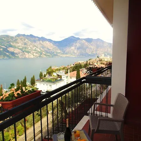 Emma Hotell Malcesine