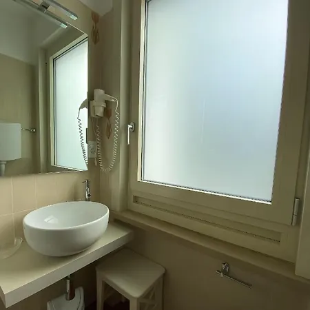 Emma مالتشيزينيه