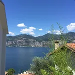 Emma 2* Μαλτσεζίνε